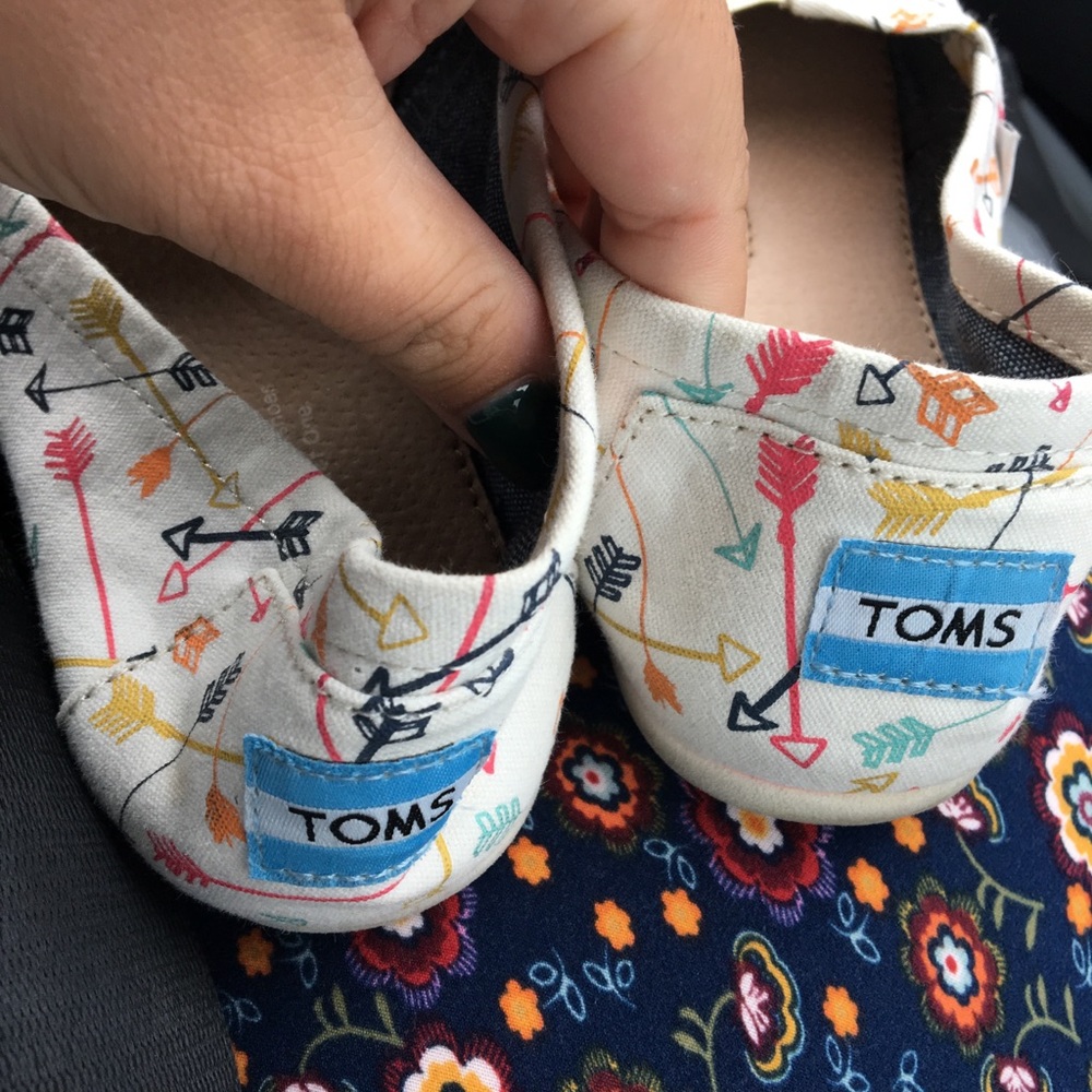 TOMS w/arrows 7.5